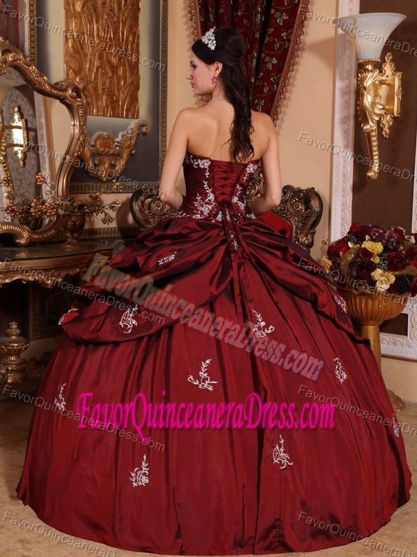 In The Mainstream Sweetheart Appliques Burgundy Pick Up Quinceanera Dress