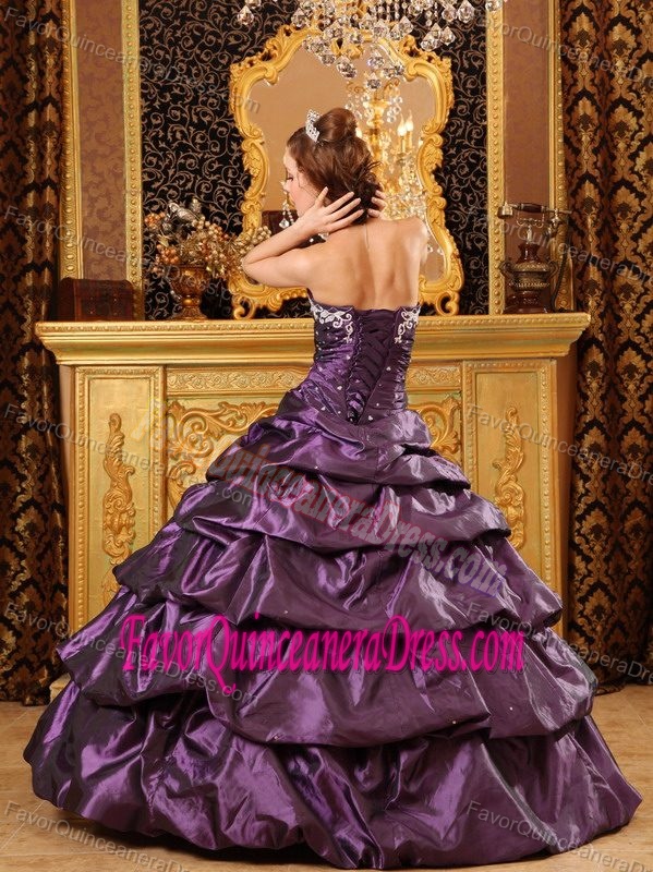 Beaded Sweetheart Neckline Beautiful Quinceanera Dresses with Pick-ups and Beads