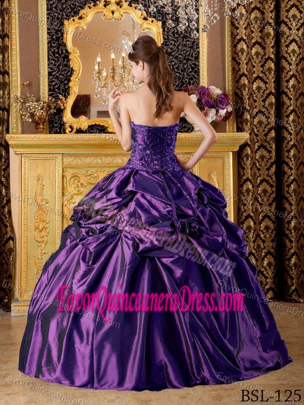 Purple Ball Gown Strapless Quinceanera Dresses with Pick-ups and Beading
