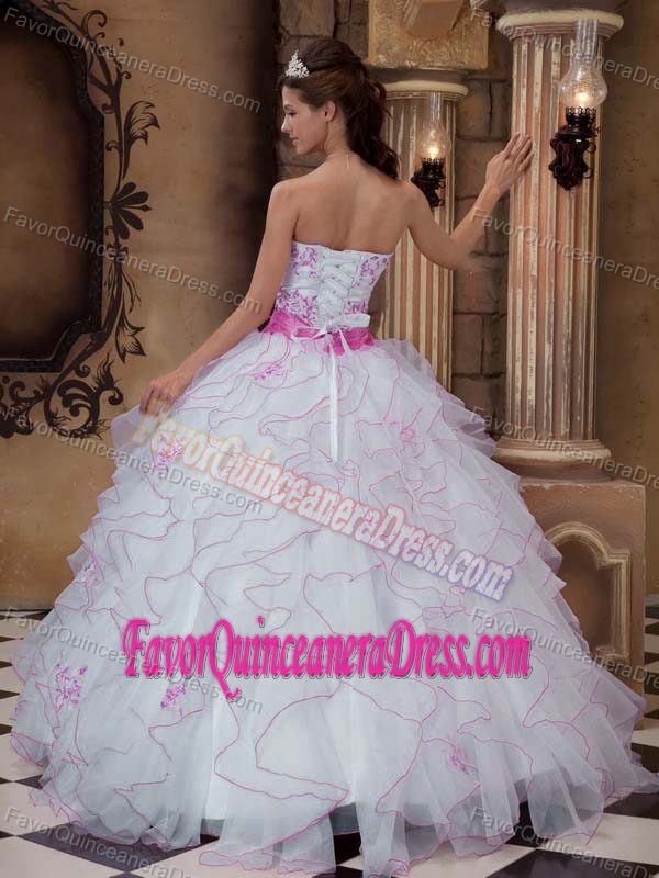 Best Seller White Organza Quinceanera Gown Dress with Embroidery