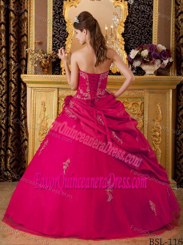Fitted Sweetheart Taffeta Appliqued Dress for Quinceanera in Hot Pink