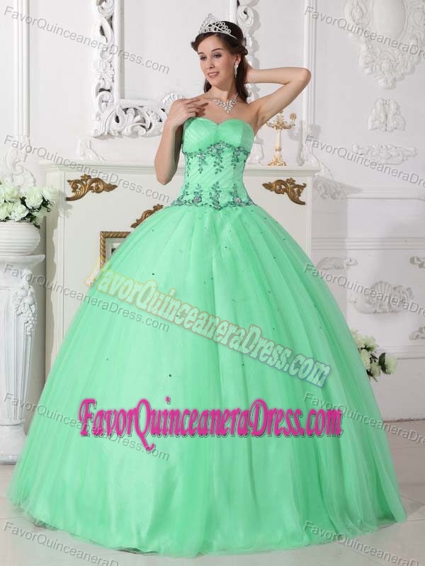 Wholesale Sweetheart Apple Green Tulle Quinceanera Dress with Beading