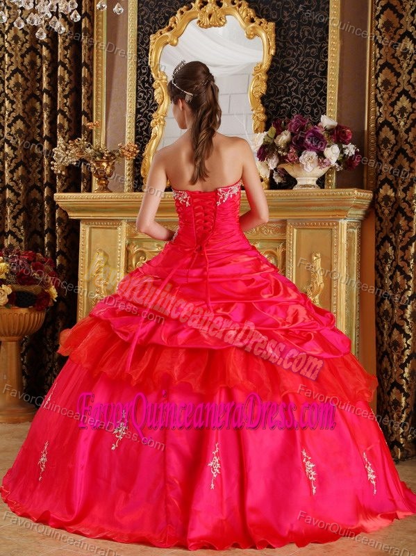 Dreamy Beaded Sweetheart Dress for Quinceaneras with Ruffled Layers 2013