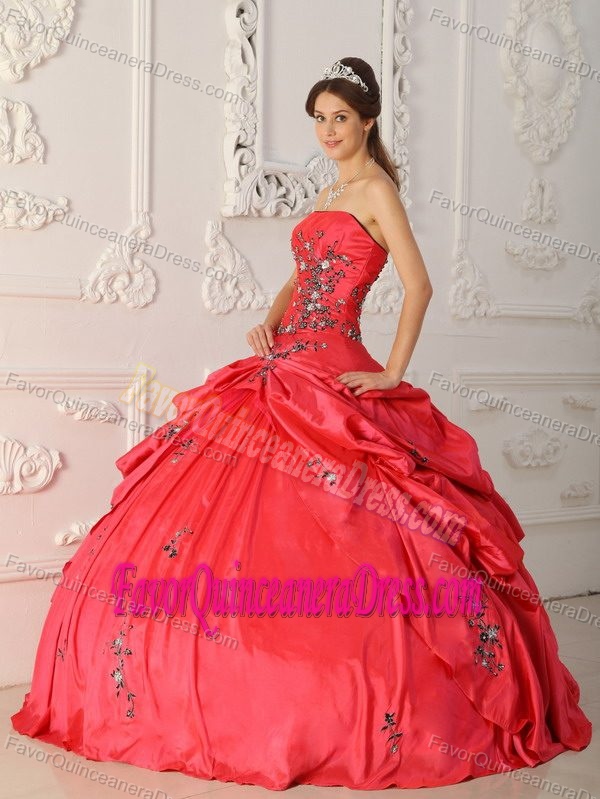 Fashionable Appliqued Ball Gown Sweet Sixteen Quinceanera Dresses for Cheap