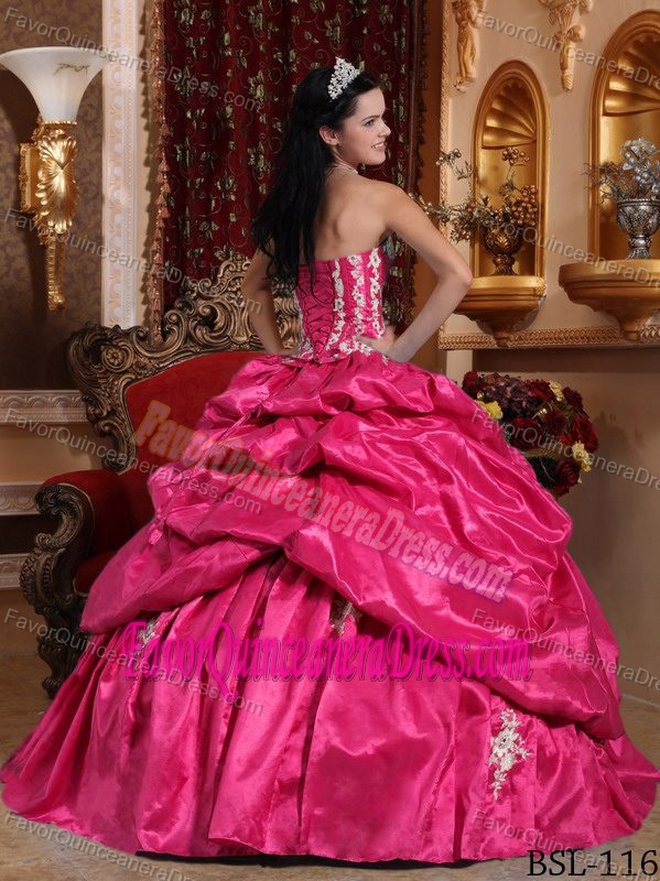 2013 Ruffled Sweetheart Hot Pink Ball Gown Quinceaneras Dress with Layers