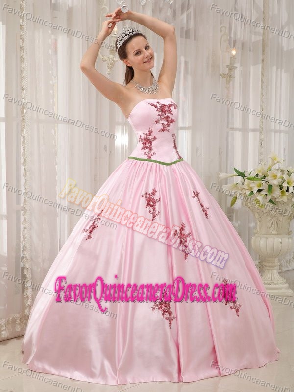 Nice Pink Strapless A-line Sweet Sixteen Quinceanera Dresses with Appliques