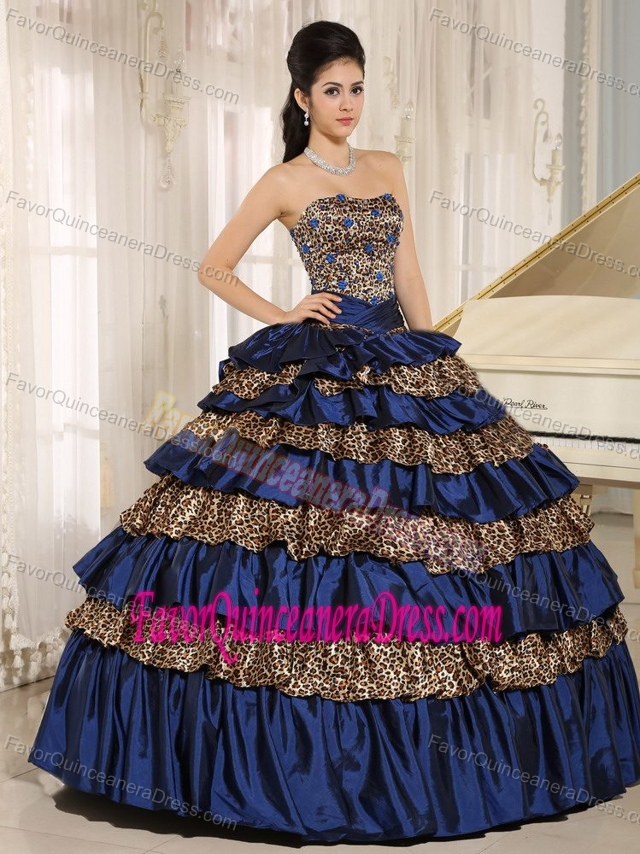 Leopard Beaded Navy Blue Quince Dresses with Ruffled Layers and Appliques