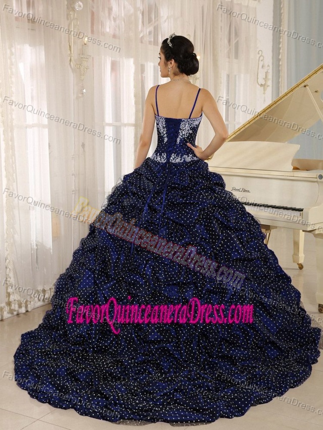 Special Fabric Appliqued Quince Dresses with Pick-ups and Spaghetti Straps