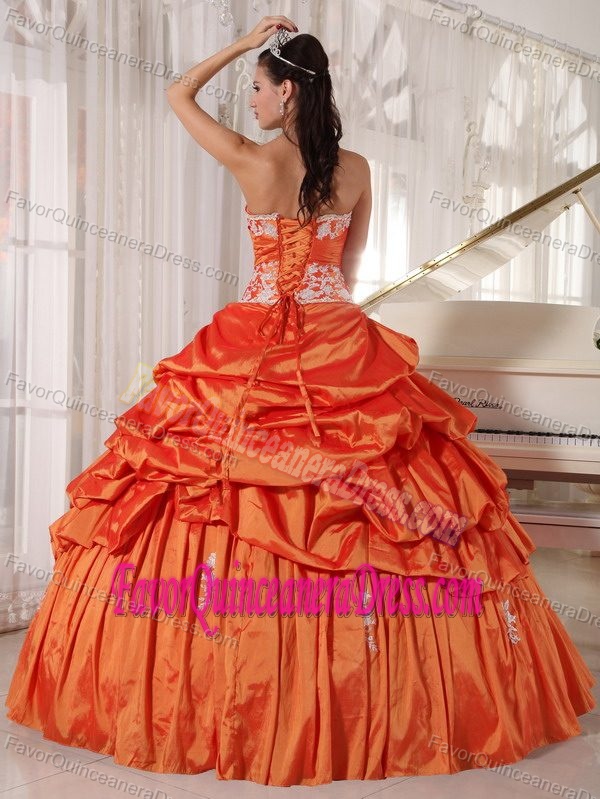 Ball Gown Sweetheart Ruched Taffeta Quinceanera Dresses with Pick-ups