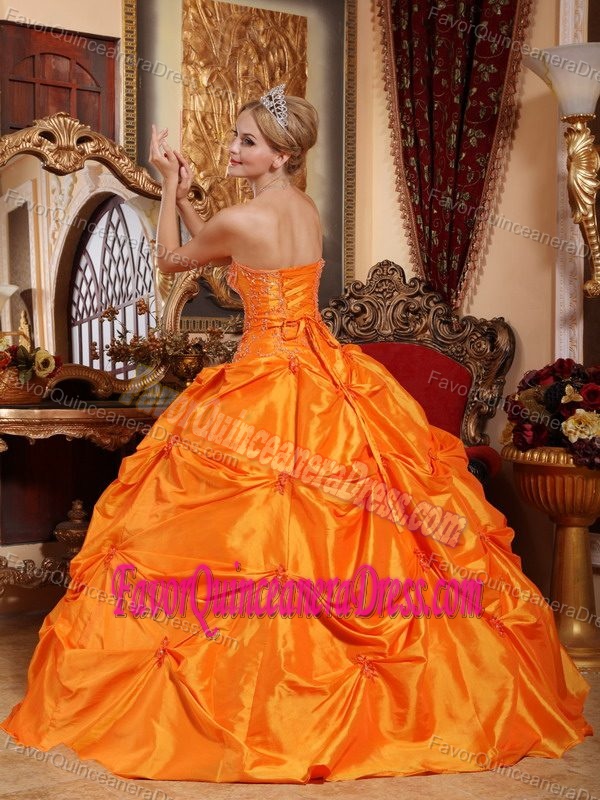 Luxurious Orange Ball Gown Strapless Quinceanera Dresses with Pick-ups