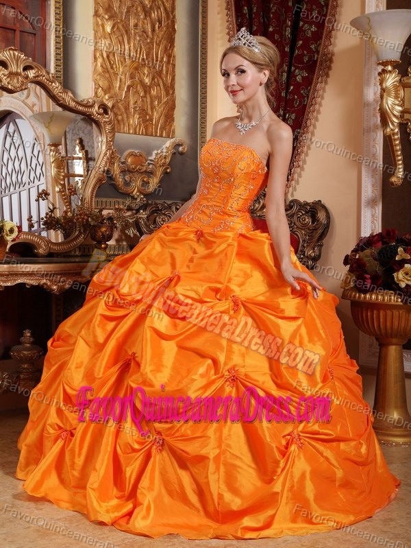 Luxurious Orange Ball Gown Strapless Quinceanera Dresses with Pick-ups