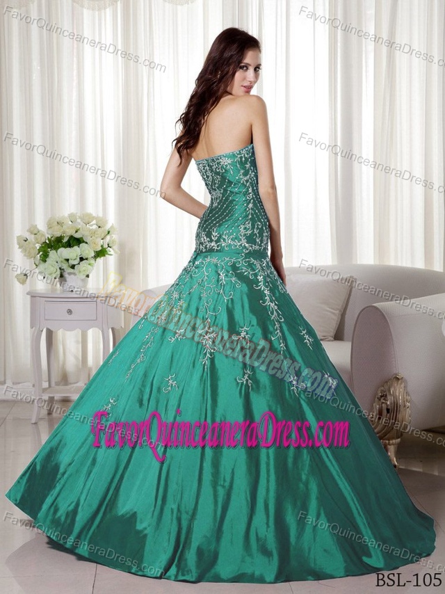 Best Embroidered Turquoise Quinceanera Dresses for Summer in Taffeta