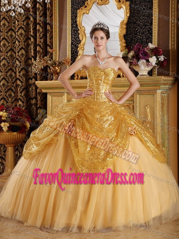 Sequined and Tulle Gold Sweetheart Quinceanera Dresses with Handle Flowers