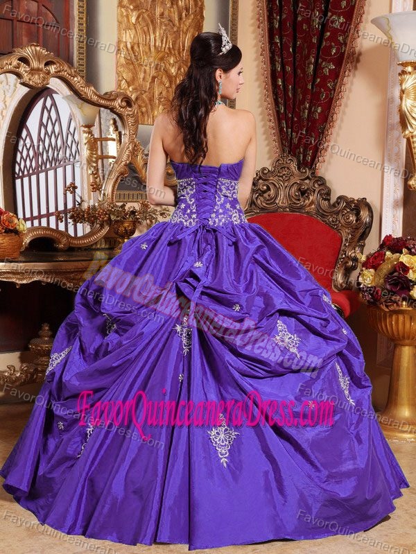 Purple Ball Gown Strapless Taffeta for 2013 Quinceanera Dress with Appliques