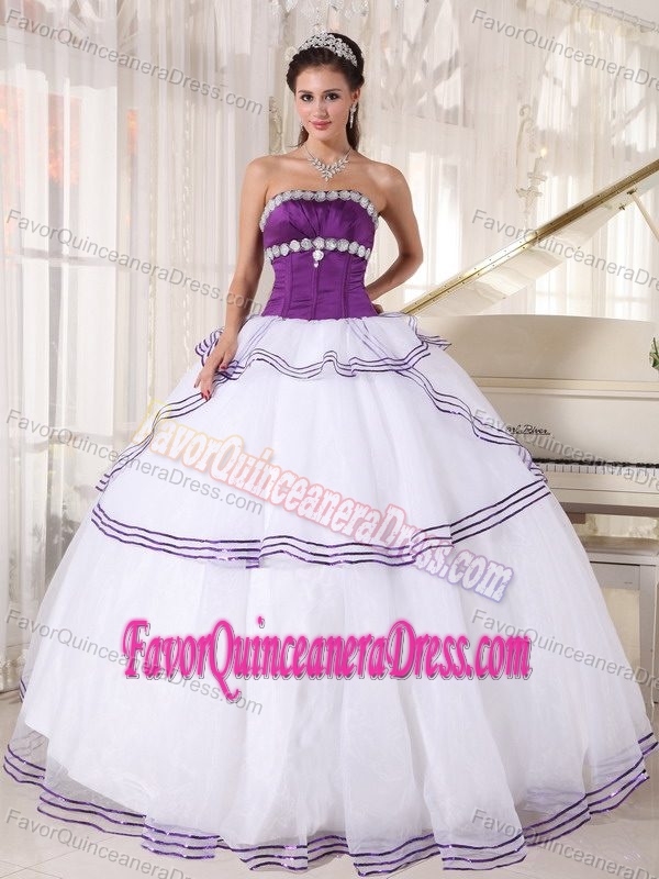 Wholesale White and Purple Organza Quinceanera Gowns with Appliques
