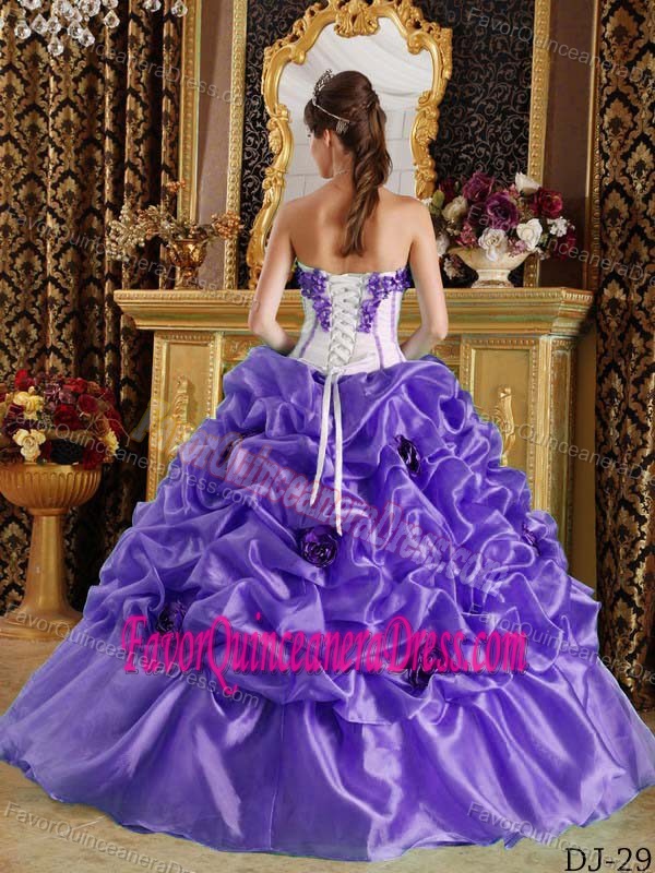 Purple Sweetheart Organza 2013 Quinceanera Gowns with Rolling Flowers