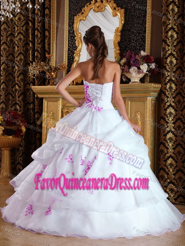 Dazzling Strapless Organza Appliqued Sweet Sixteen Dresses in White