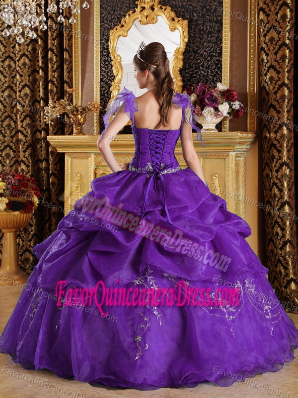 Floor-length Organza Appliqued Purple Quince Dress with Spaghetti Straps