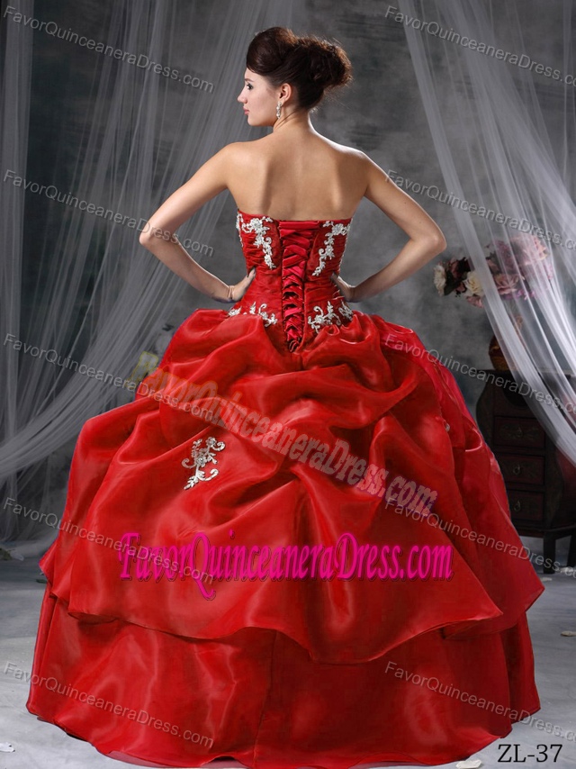 Vintage-inspired Organza Quinceanera Gown Dresses in Red with Appliques