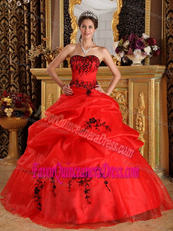 Brand New Red Sweetheart Satin and Organza Embroidery Quince Dresses