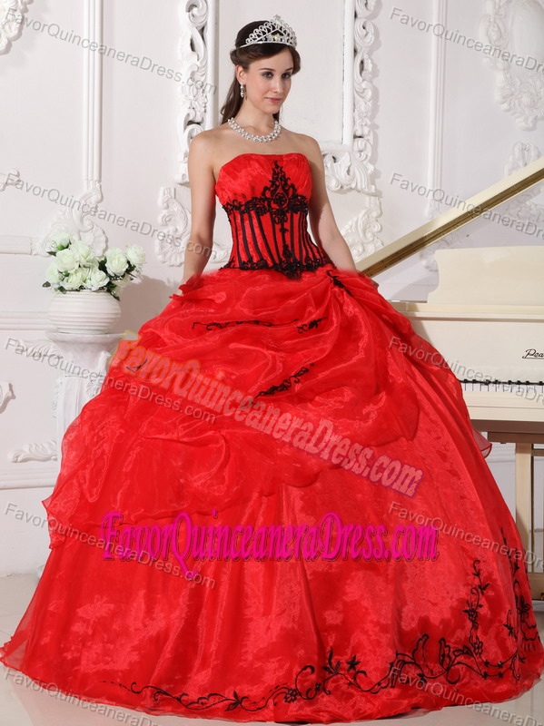 Sexy Red and Black Strapless Taffeta and Organza Sweet Sixteen Dresses