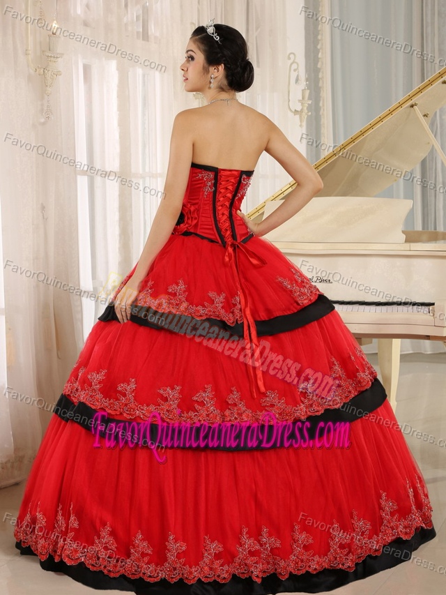 Fave Lace Sweet 15 Dresses with Hand Made Flowers in Red in Floor-length