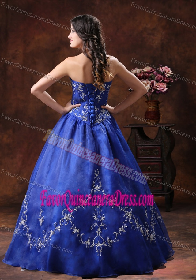 Special Blue Halter Top Organza Quinceanera Dress with Embroidery for 2014