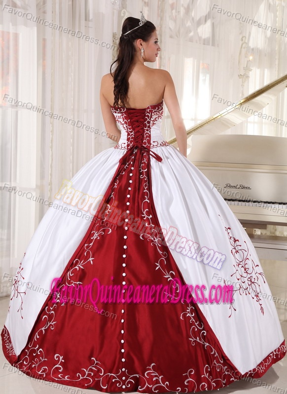 Cheap White Taffeta formal Quinceanera Gown Dresses with Red Embroidery
