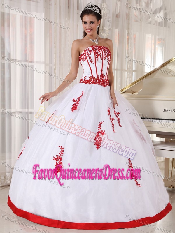 Modernistic White Satin Organza Quinceanera Gown Dress with Red Appliques