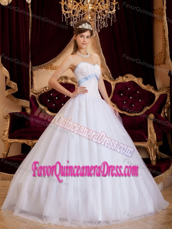 Clearance Sweetheart White Tulle Satin Quinceanera Dresses with Appliques