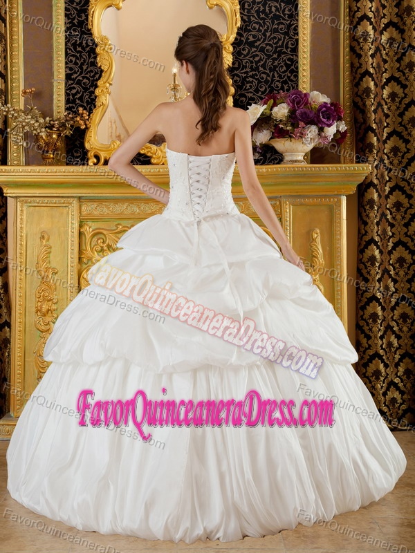 Dreamy Beaded White Taffeta Quinceanera Gown Dresses with Pick-ups