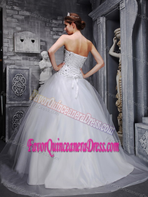 Pretty Sweetheart Floor-length Taffeta and Tulle White Sweet 16 Dress with Beading