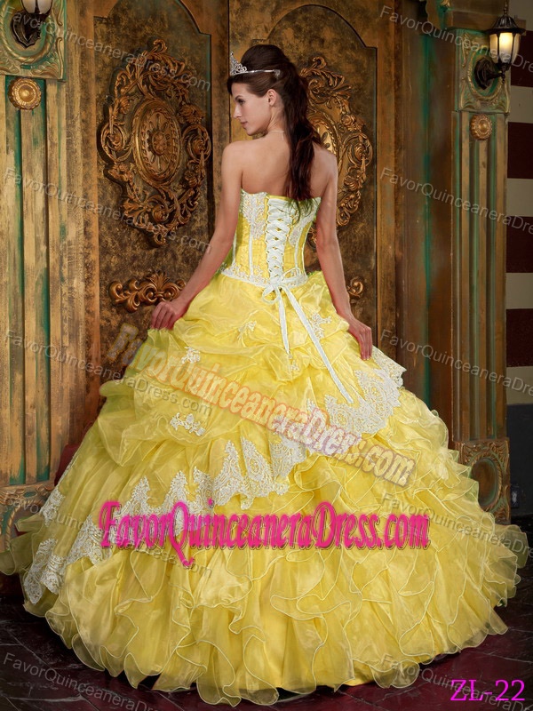 Best Seller Appliqued Ruffled Yellow Sweet 15 Dress in Organza in Style