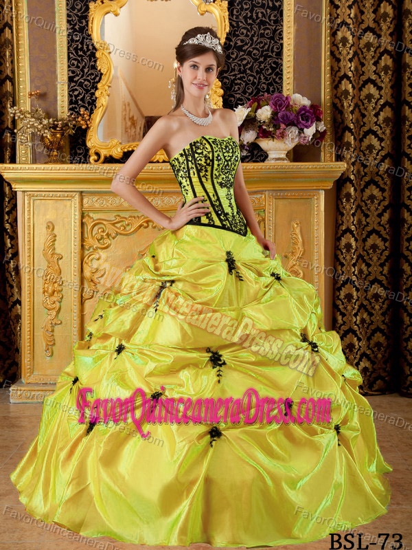 Plus Size Appliqued Yellow Taffeta Sweet 16 Quinceanera Dress Factory