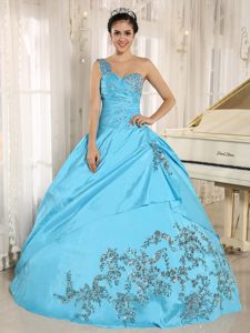 One Shoulder Aqua Blue Quinceanera Gowns with Appliques and Beading
