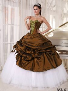 V-neck White and Brown Quince Dresses with Appliques in Taffeta and Tulle
